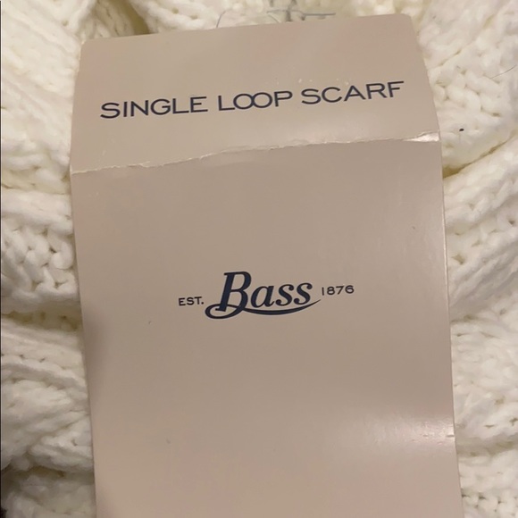 New With Tags Creamy White Infinity Scarf - Picture 3 of 4